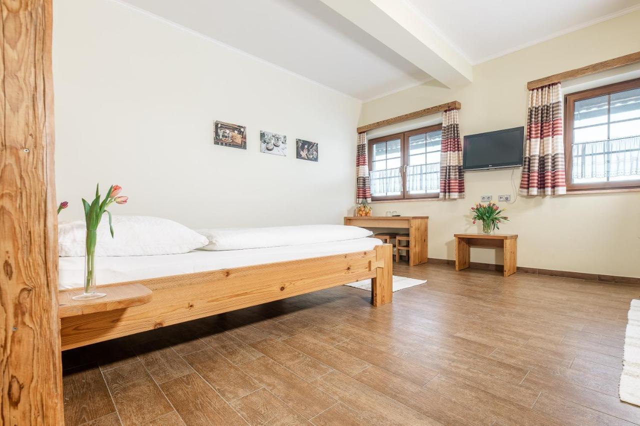 Nussbach Pension Feichthub מראה חיצוני תמונה